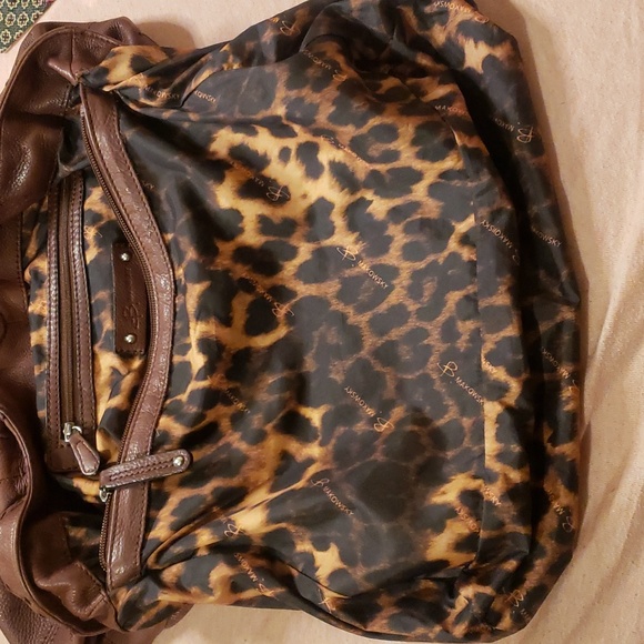 B. MAKOWSKY Leather shoulder tote - Picture 9 of 14